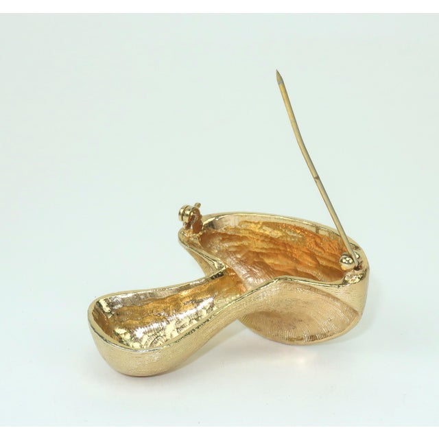 1960s Pair of Gold Plated Mushroom Brooches Including Trifari, 1960's For Sale - Image 5 of 10