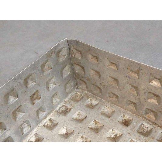 Early 20th Century Art Nouveau Aluminium Candy Box, Attributed by Josef Hoffmann For Sale - Image 4 of 11