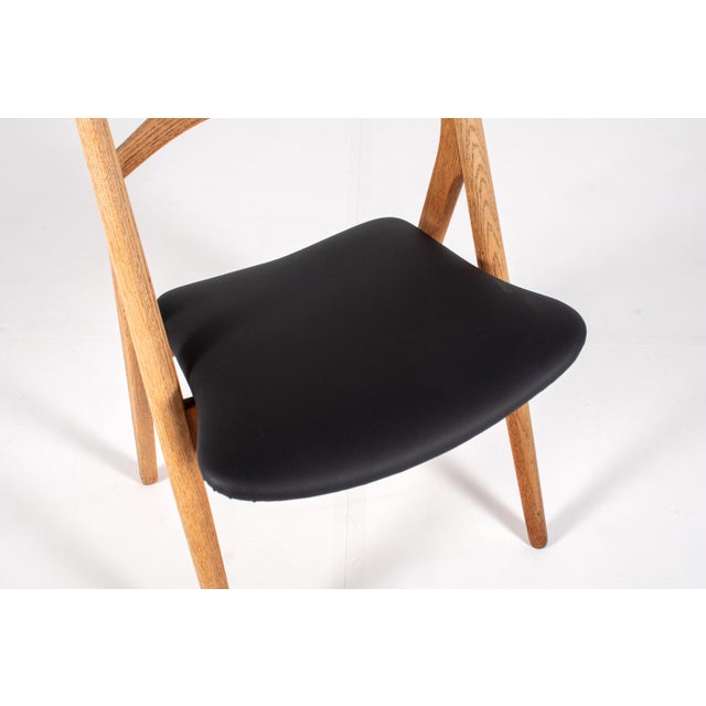 CH29 Sawbuck Chairs in Oak by Hans J. Wegner for Carl Hansen & Søn, 1950s, Set of 5 For Sale - Image 9 of 13