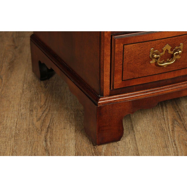 Henredon Aston Court Pair Of Mahogany Nightstands For Sale - Image 12 of 18