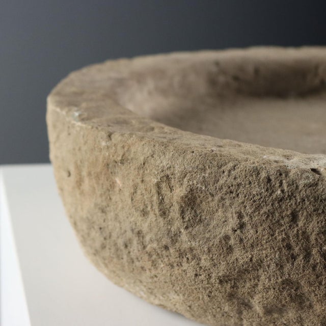 Circular Basin in Stone For Sale - Image 4 of 8