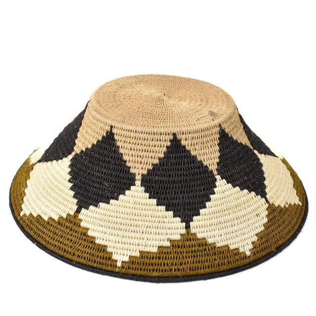 Early 20th Century Early 20th Century Sisal Handwoven Neutral Basket Eswatini 13inch For Sale - Image 5 of 6