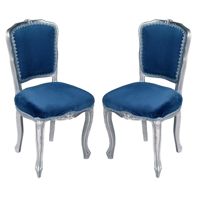Set of Louis XV Venetian Side Chairs in Silvered Hand-Carved Walnut For Sale - Image 6 of 6
