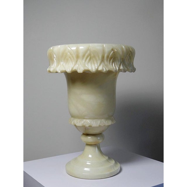 Large Planter in White-Yellow Alabaster, 1930s For Sale - Image 9 of 16