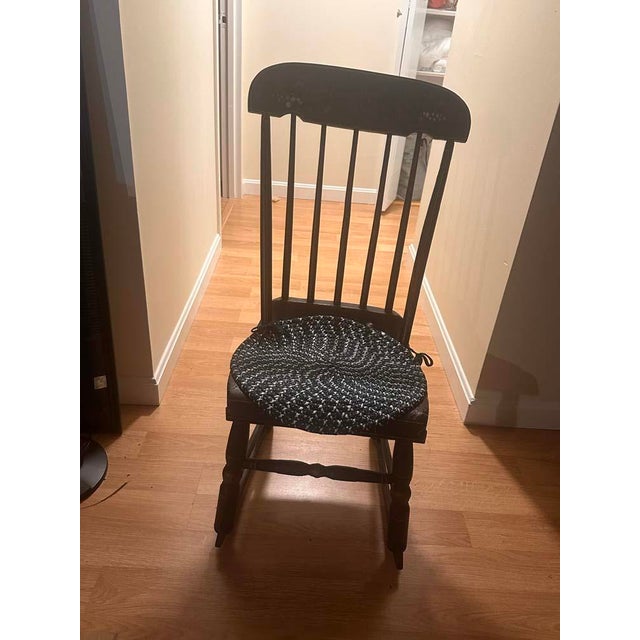 American Antique 19th-Century Boston Rocker – Original Stenciling For Sale - Image 3 of 9