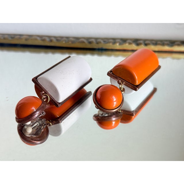 Vintage 1960s Mod Geometric Clip on Earrings Orange White, Attributed to Pierre Cardin, A Pair For Sale - Image 12 of 12