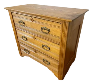 Early 20th Century 3-Drawer Oak Dresser
