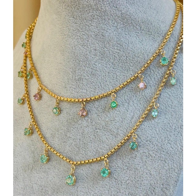 Modern Emerald Fringe Necklace, 14k Gold For Sale - Image 3 of 14