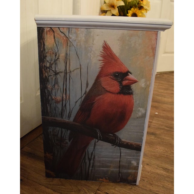 Late 20th Century Decoupage Cardinal Nightstand/End Table For Sale - Image 5 of 7
