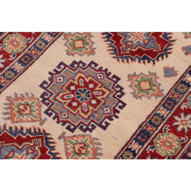Shabby Chic Bohemian Kazak Wade Gray/Beige Wool Runner Rug- 2'10''x8'0'' For Sale - Image 3 of 10