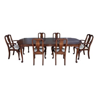 Late 20th Century 7 Piece Henkel Harris Solid Cherry Dining Set With 3 Leaves For Sale