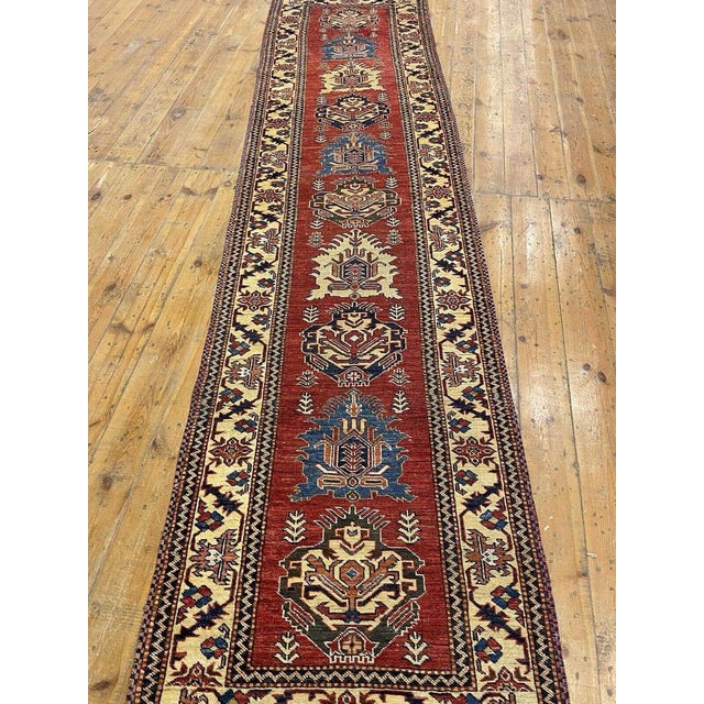 Middle Eastern Rug in Wool For Sale - Image 4 of 9