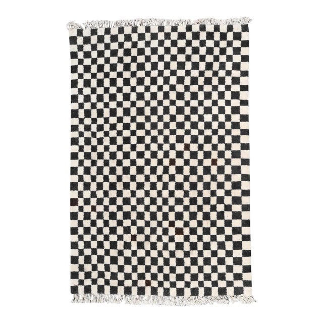 Contemporary Black and Natural White Checkered Moroccan Wool Rug - 11x14' For Sale - Image 3 of 3