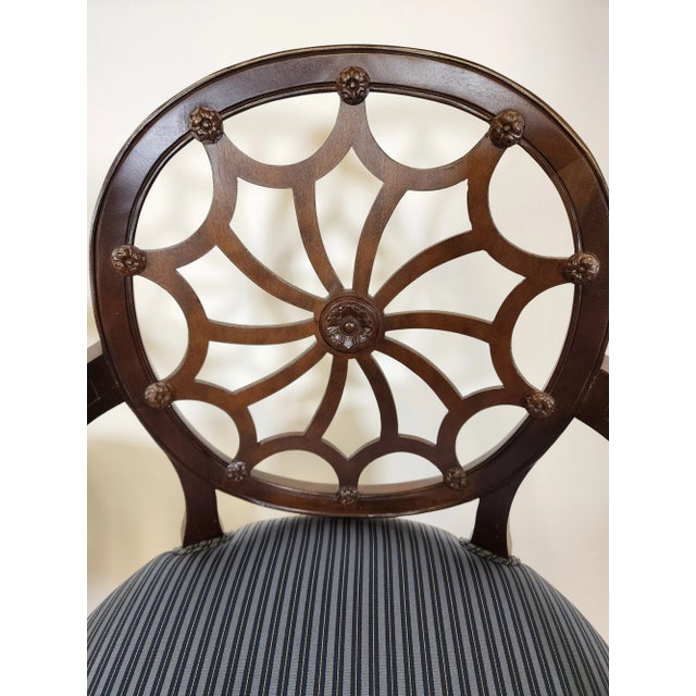 Late 20th Century Pair of Vintage Hepplewhite Style Wheelback Armchairs For Sale In New York - Image 6 of 10