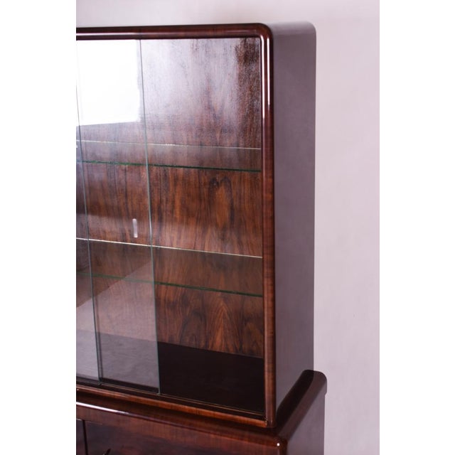 Art Deco Display Cabinet in Walnut, 1930s For Sale - Image 11 of 14