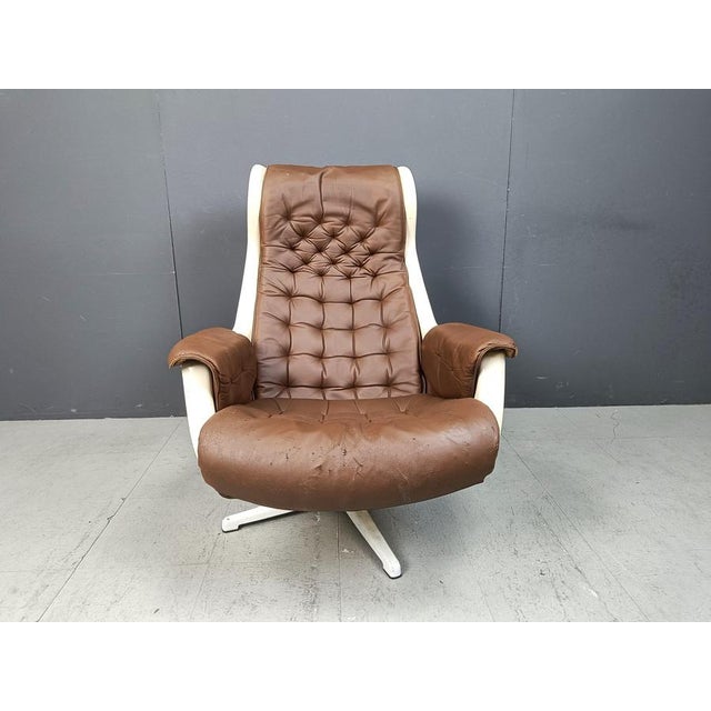Mid-Century Space Age Galaxy Armchair by Alf Svensson for Dux, 1968 For Sale - Image 3 of 13