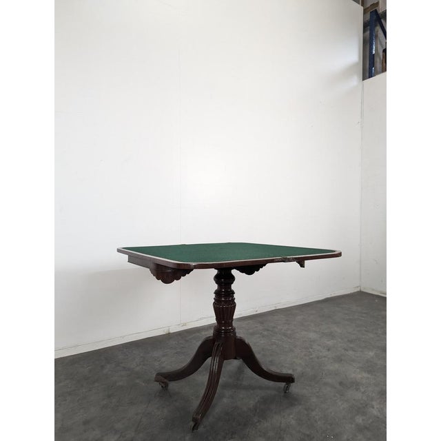 English Mahogany Games Table, in Very Good conditions.
