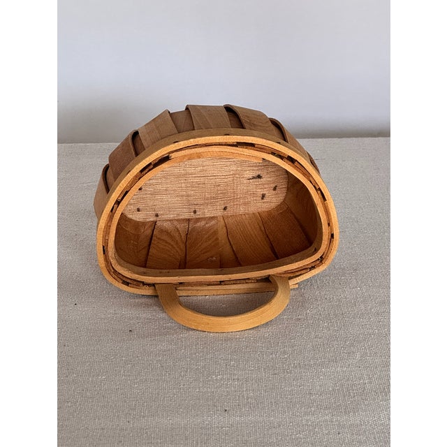 Mid 20th Century Vintage American Woven Slat Bentwood Basket With Wooden Handle For Sale - Image 4 of 5
