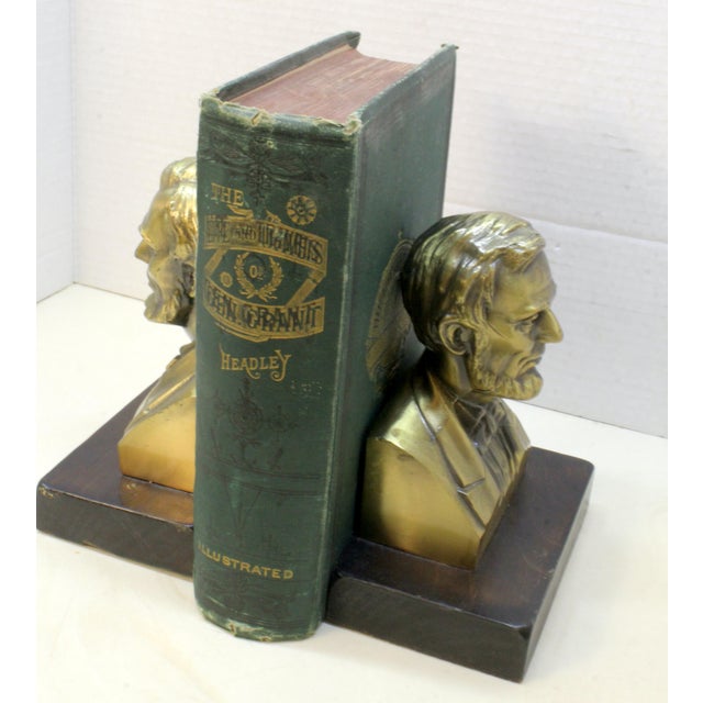 1960s 1960s Traditional Americana Solid Brass Abraham Lincoln Bust Bookends on Walnut Bases – A Pair For Sale - Image 5 of 15