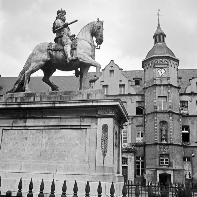 1930s Memorial Jan Wellem at Old City Hall Duesseldorf, Germany 1937 For Sale - Image 5 of 5