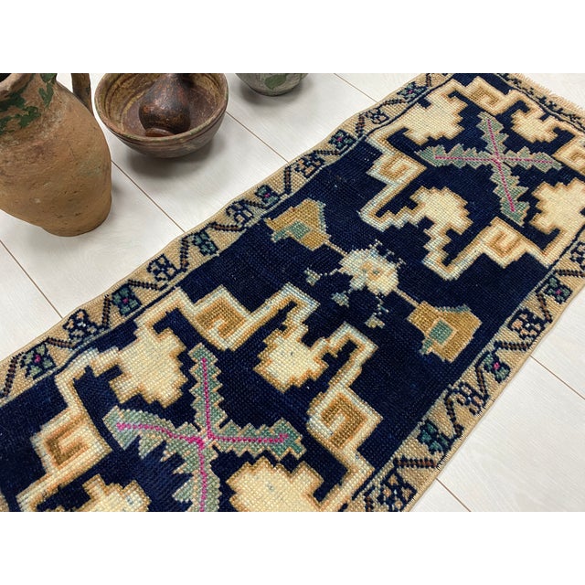 Oushak Handknotted Area Carpet For Sale In Phoenix - Image 6 of 6