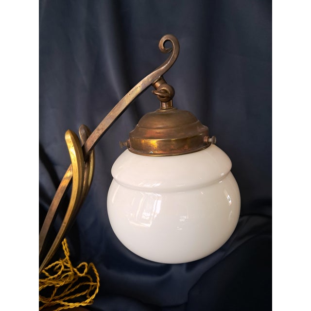 Art Nouveau Desk Lamp in Brass and Opaline, 1890s For Sale - Image 6 of 13