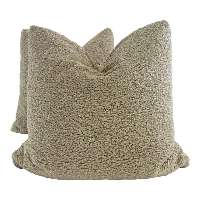 Kravet Barbara Barry Home "Curly" in Pebble 22" Pillows - A Pair For Sale