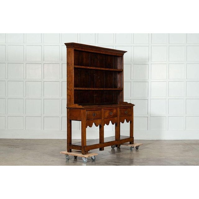 Circa 1800 english george iii oak dresser. Base w147 x d38 x h74 cm top w155 x d19 x h98 cm together w155 x d19 x h172 cm...