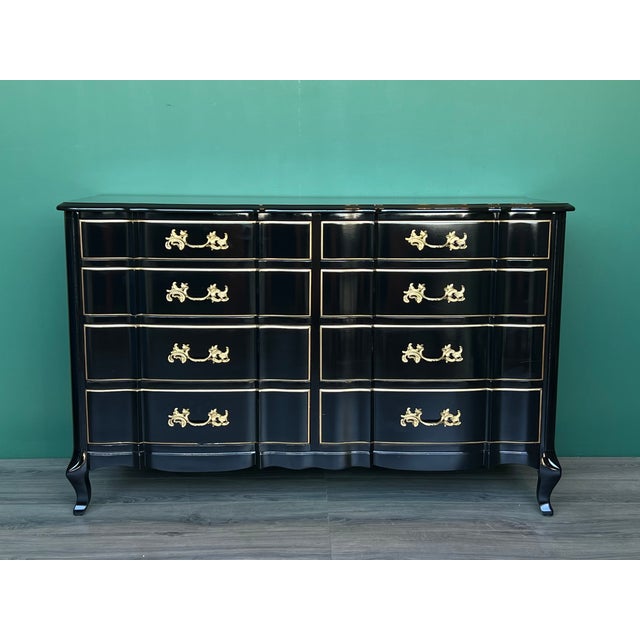 1970's High Gloss Black Lacquered French Provincial Dresser of Nine Drawers For Sale - Image 9 of 16