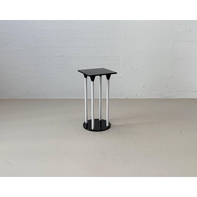 Metal Vintage Standing Table with Polo Bar Stools by Anna Castelli Ferrieri for Kartell, Italy, 1980s, Set of 3 For Sale - Image 7 of 16