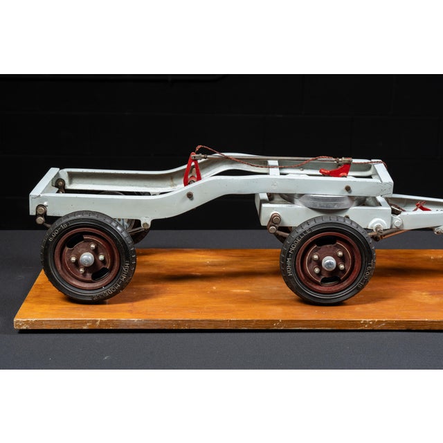 Light Gray Vintage Trailer Chassis Salesman Sample by Degener For Sale - Image 8 of 18