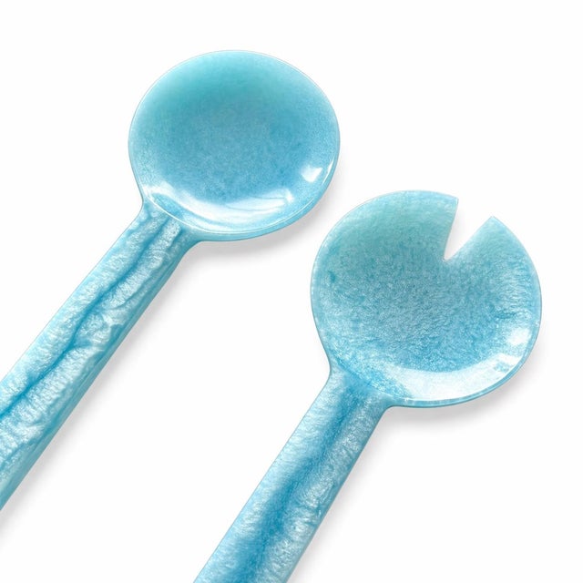 Perfect for tossing and mixing salads, fruit, pasta, or vegetables. Add a vibrant touch to your dining experience. Both...