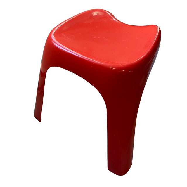 A vintage molded plastic stool manufactured in Canada by Vastill, Granby PQ CP 546. Featuring a bold sculptural silhouette...