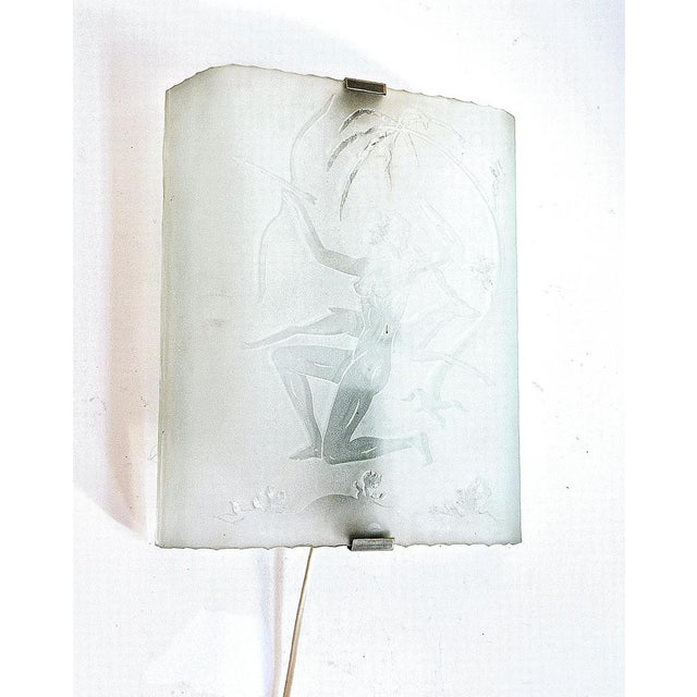 Wall Sconce in Etched Glass with Decor of Huntress Diana with Stag, 1930s For Sale - Image 3 of 10