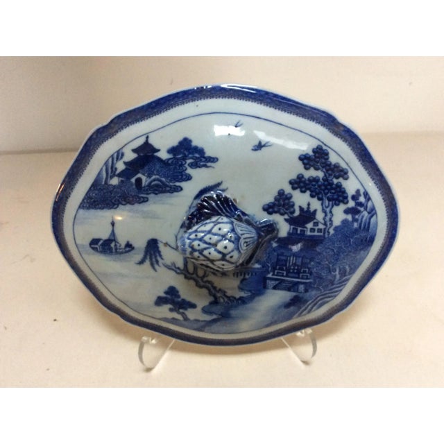 Chinese Chinese Style Blue & White Covered Dish For Sale - Image 3 of 8