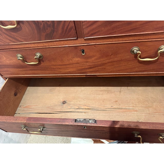Wood 18th Century Mahogany 5 Drawer Chest of Drawers For Sale - Image 7 of 14