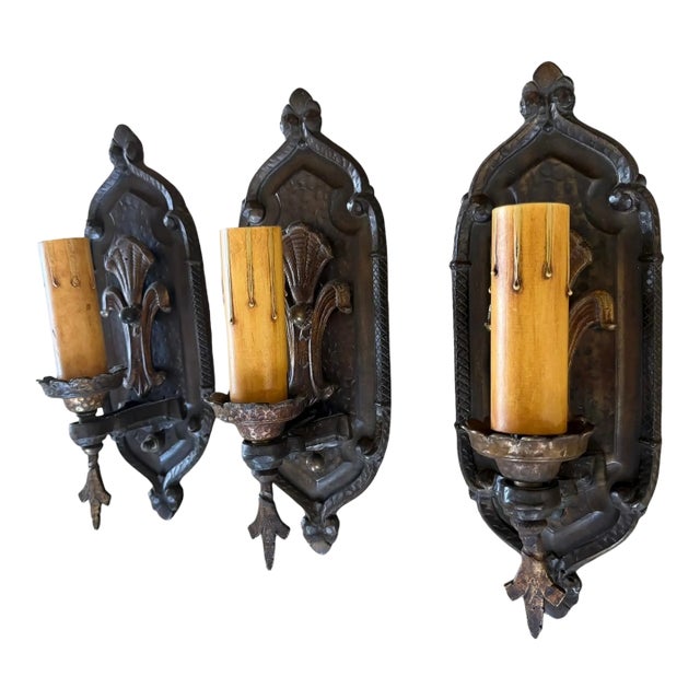 1920s Set of Three Tudor Style Fleur De Lis Bronze Wall Sconces For Sale