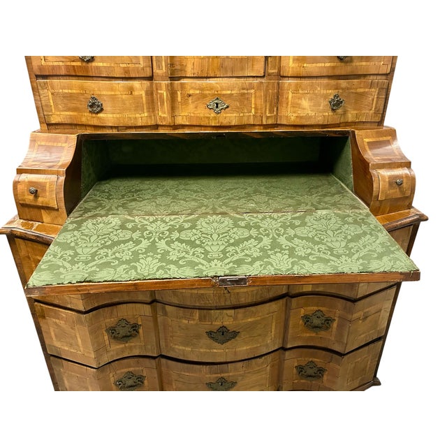 Wood 18th Century German Baroque Walnut Veneer & Marquetry Bureau Cabinet For Sale - Image 7 of 12