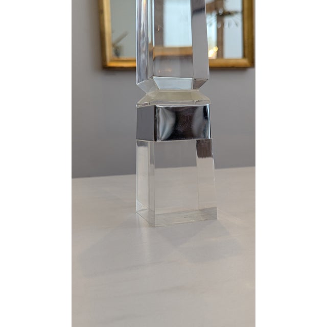 Minimalist Lucite and Chrome Obelisk | 1970s Acrylic Sculpture For Sale In San Francisco - Image 6 of 9