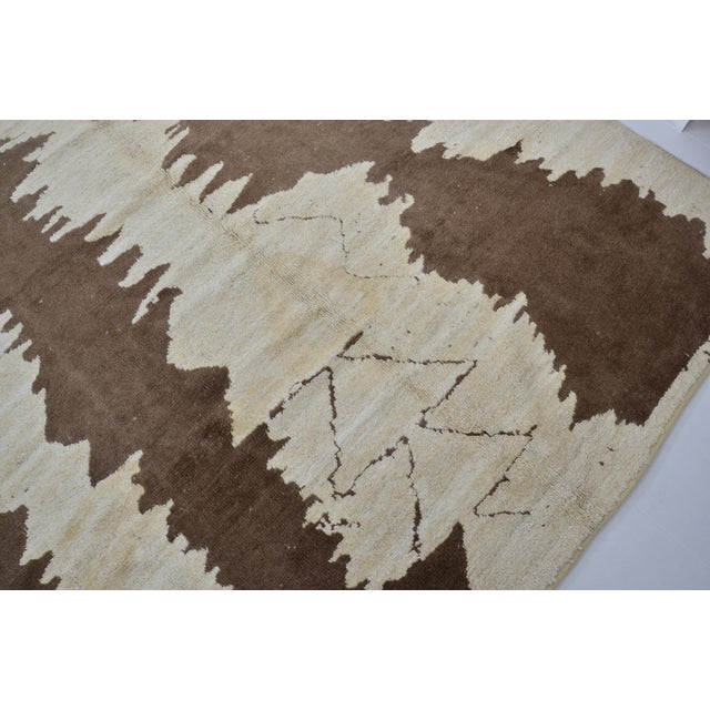 Textile Mid 20th Century Turkish Home Living Oversize Hemp Carpet For Sale - Image 7 of 10