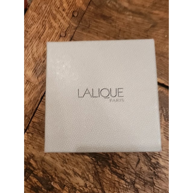 Beautiful Vintage French Lalique paper weight in it's original box.