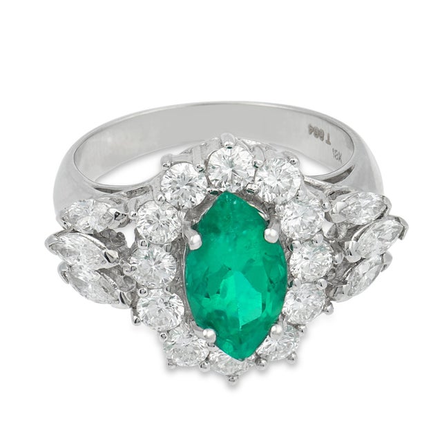 Contemporary Vintage Emerald Diamond 18k White Gold Cocktail Ring, Size 6 For Sale - Image 3 of 6