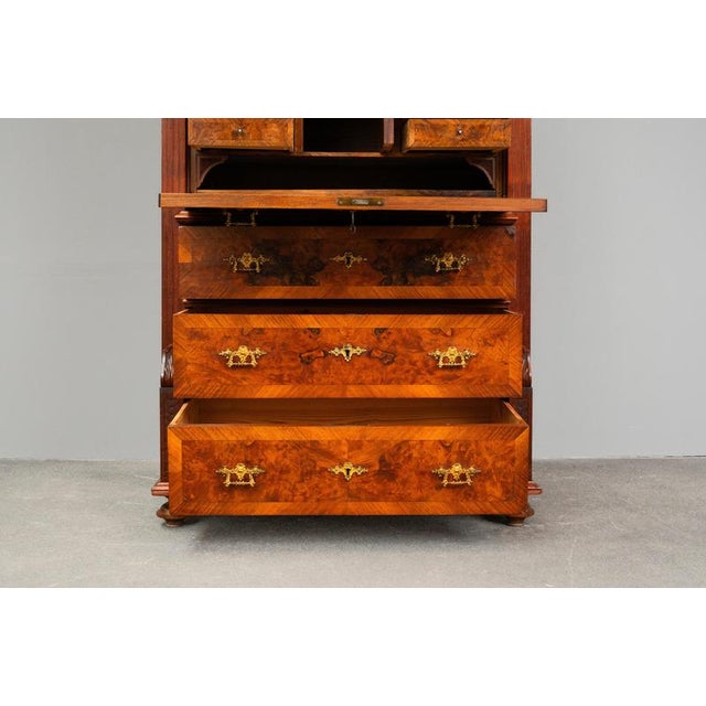 19th Century Gründerzeit Secretary Desk in Walnut For Sale - Image 12 of 18