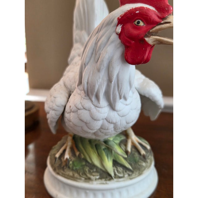 Late 20th Century Vintage Hen Chicken - Hand-Painted Bisque Porcelain Statue From Andrea by Sadek For Sale - Image 5 of 12