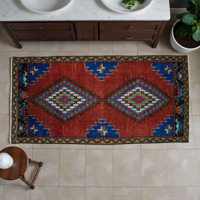 Contemporary Elegant Small Turkish Rug, 1970s Hand Made Bath Mat Kitchen Decor, Entry Mat - 20″ X 40″ For Sale - Image 3 of 11