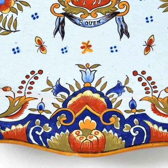 19th Century Rouen Armorial Platter, France C. 1900 For Sale - Image 4 of 13