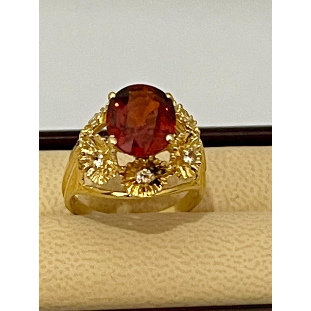 4.5 Ct Natural Spessartine Garnet & Diamond Ring 18 Karat Yellow Gold For Sale - Image 18 of 18