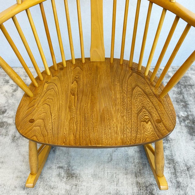 Wood Model 7912 Chairmakers Rocking Chair by Lucian Ercolani for Ercol, 1970s For Sale - Image 7 of 10