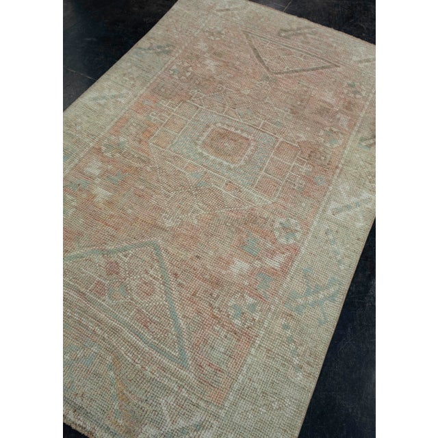 Turkish Turkish Vintage Rug 3'11" x 6'4" #17471 For Sale - Image 3 of 8
