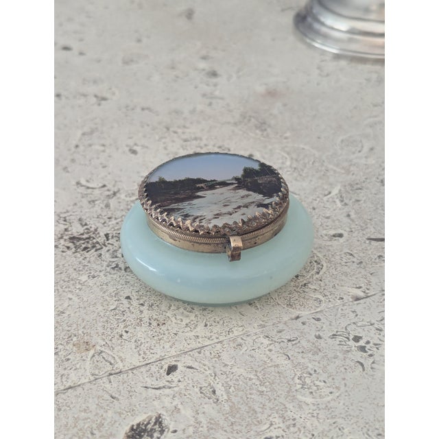 Gorgeous, elegant, trimmed with intricate and masculine ormalu. Inside the lid is a mirror. This means the trinket most...